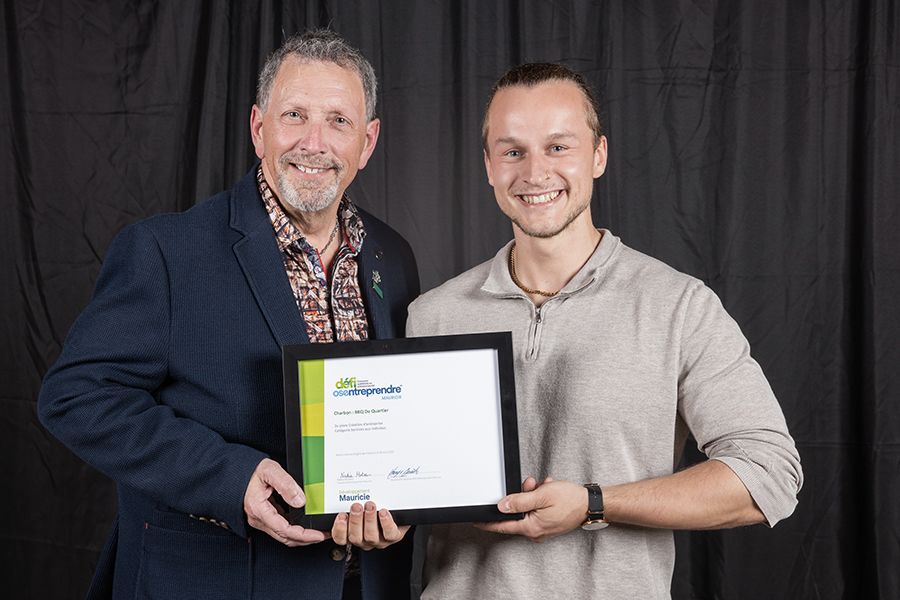 Service aux individus, Charbon BBQ De Quartier - 2e place