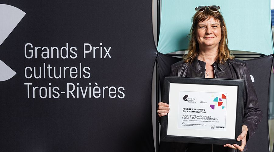 AQEFT International et l’École secondaire Chavigny pour le projet Festival international de théâtre francophone à Trois-Rivières 2024.