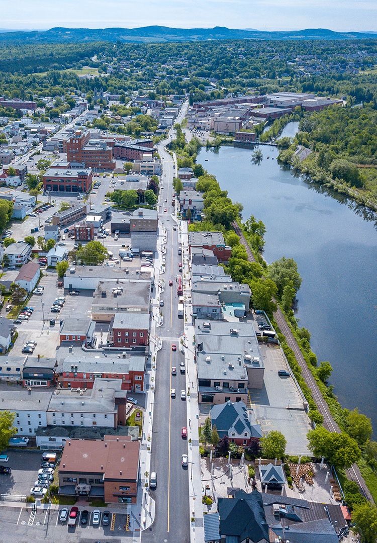Vue aérienne ville de Magog
